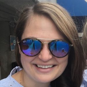 Meet your Posher, Frances